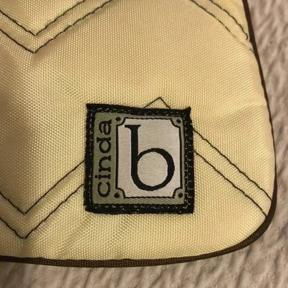 Cinda B clutch - Picture 2 of 11